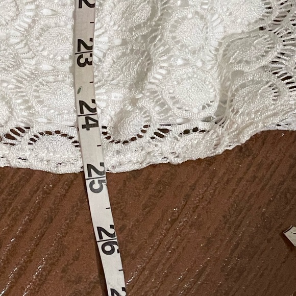 Dress Barn white circle lace blouse size XL spandex quarter bell ruffle sleeves - Picture 8 of 12